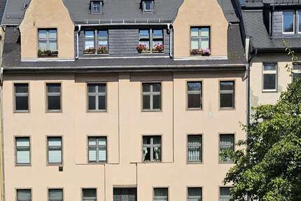 Haus zum Kaufen in Aue-Bad Schlema 190.000 € 505 m² 17 zimmer