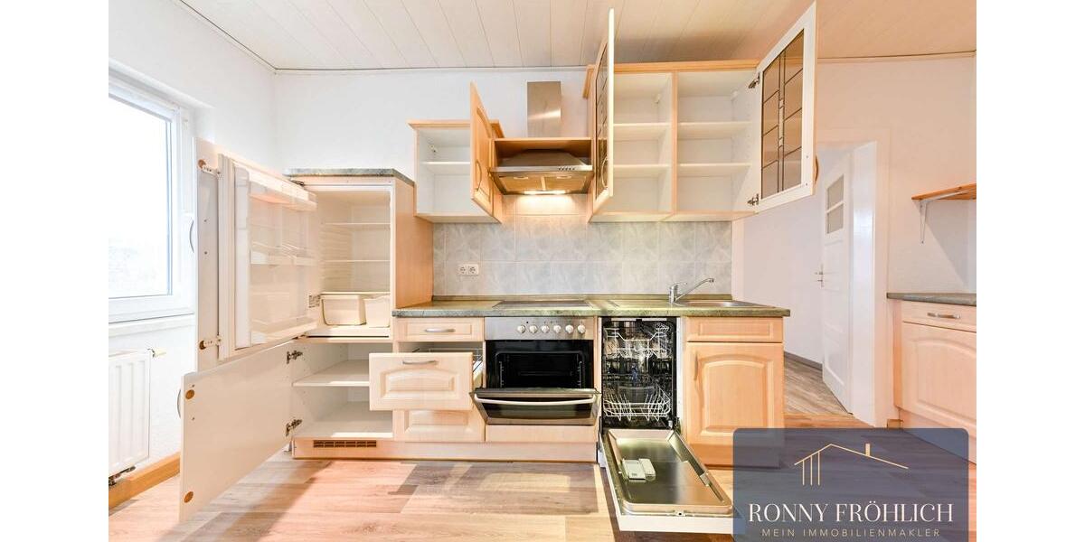 XL 5-Raum-Wohnung in Lauter-Bernsbach mit Einbauküche + Kaminofen und wirklich viel Platz zu Mieten 5 zimmer