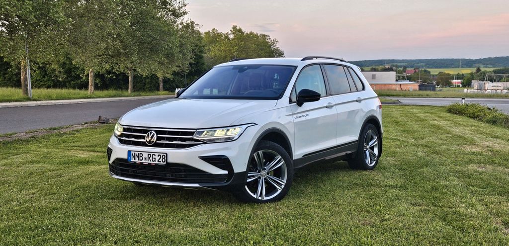 VW Tiguan 66.999 km 28.500 &euro; Naumburg 06618