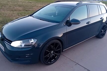 VW Golf 104.000 km 12.999 &euro; Drognitz 07338