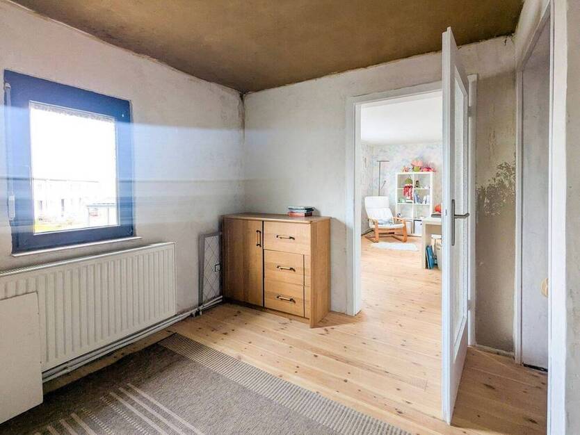 Sofort einziehen und später dazu bauen: TeilsaniertBezugsfertig | Großes Grundstück | Seenähe