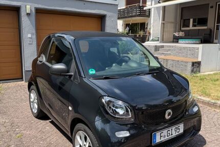 Smart ForTwo 83.000 km 12.850 &euro; Frankfurt 60489