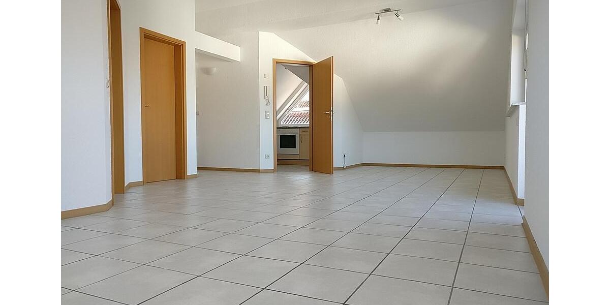 Dachgeschoßwohnung Mömbris - 2 Zimmer, 48 m&sup2;, 630&euro; | Angebot:24852135