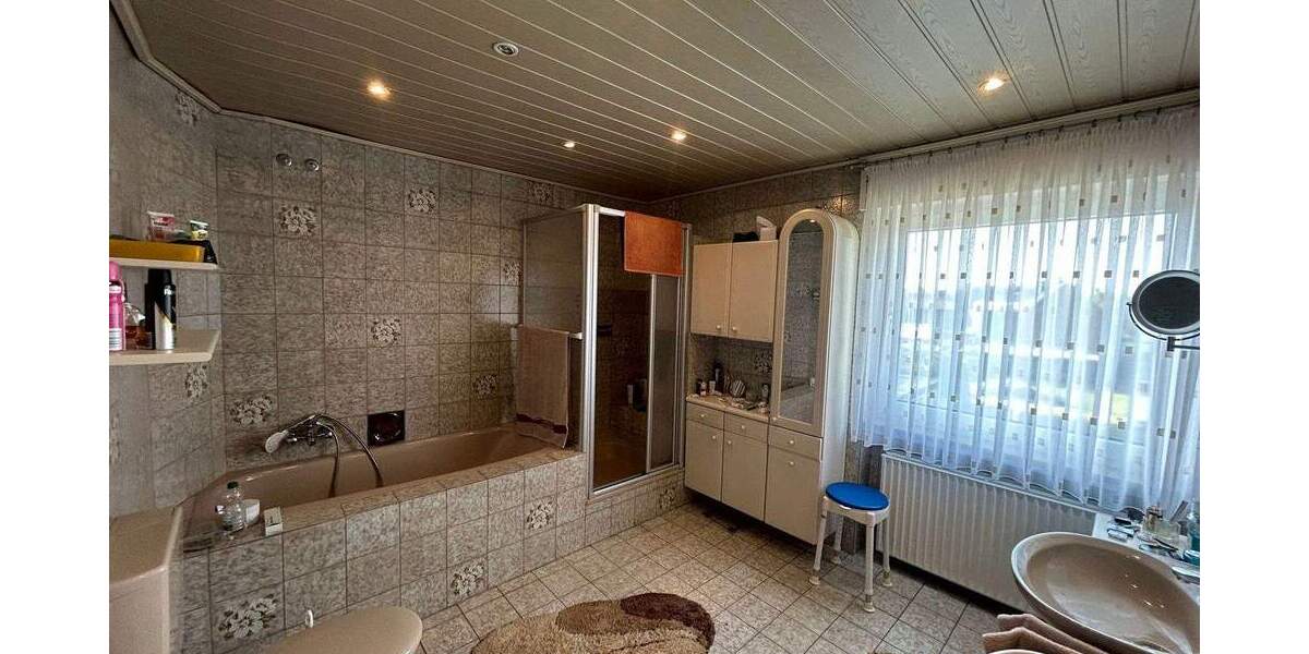 Doppelhaushälfte Rheine Dorenkamp - 8 Zimmer, 232 m&sup2;, 319.000&euro; | Angebot:25688558