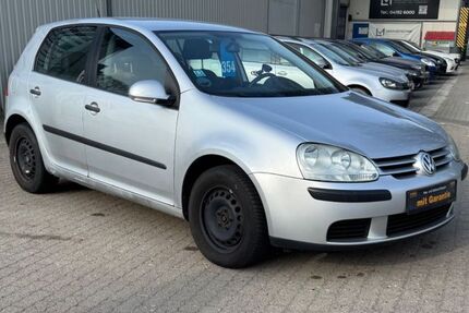 VW Golf 261.099 km 2.399 &euro; bad bramstedt 24576
