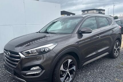 Hyundai TUCSON 123.000 km 14.990 &euro; Mülheim Kärlich bei Koblenz 56218