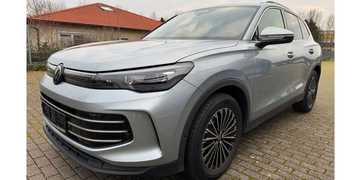 VW Tiguan 30.200 km 36.995 &euro; Kirchhain 35274