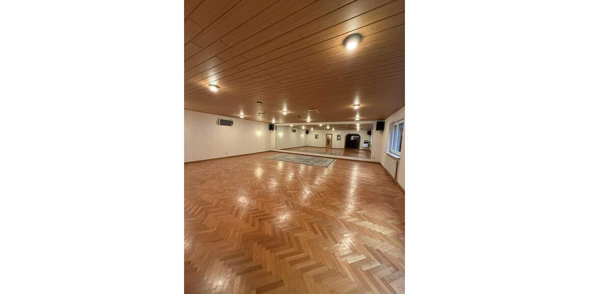 Einfamilienhaus Kaltenkirchen - 9 Zimmer, 415 m&sup2;, 698.400&euro; | Angebot:25782138