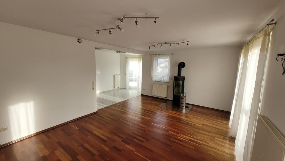 Doppelhaushälfte zu vermieten – ideal für kleine Familie 4 zimmer