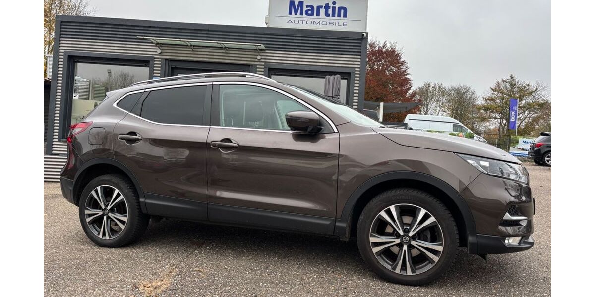 Nissan Qashqai 93.800 km 15.400 &euro; Lübeck 23560