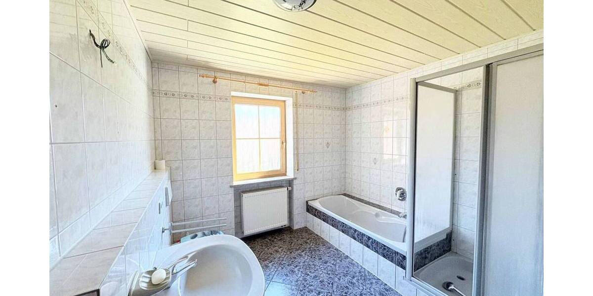 Mehrfamilienhaus, Wohnhaus Mühlhausen - 7 Zimmer, 222 m&sup2;, 535.000&euro; | Angebot:25660556