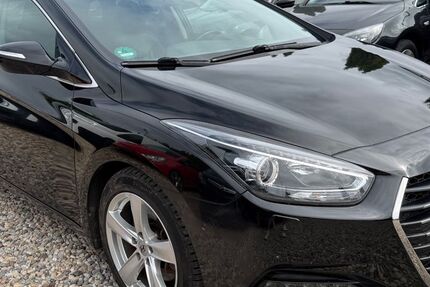 Hyundai i40 175.000 km 7.590 &euro; Potsdam Mittelmark / Beelitz 14547