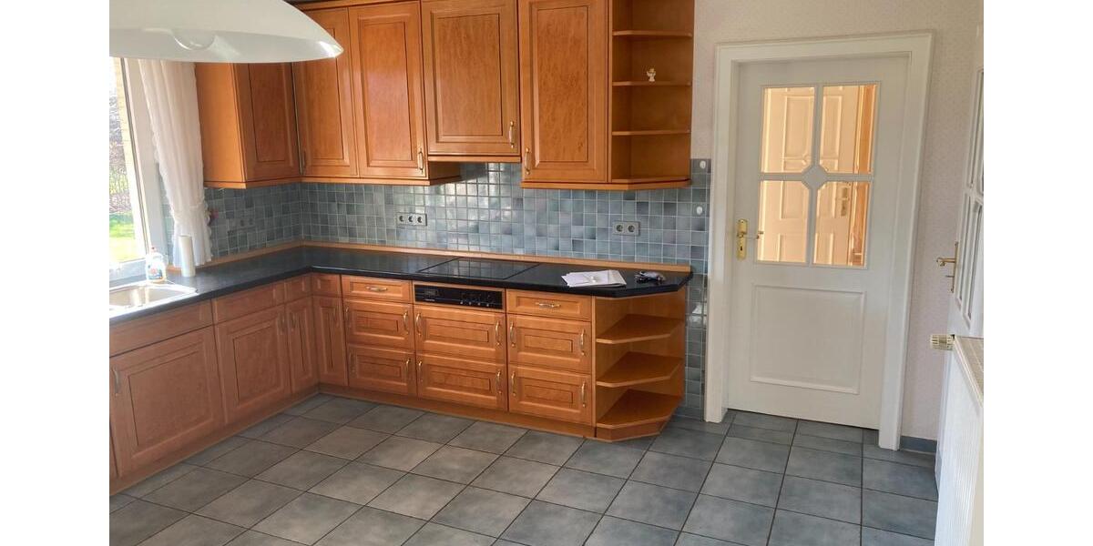 Helle, großzügige Erdgeschosswohnung mit Garten 3 zimmer