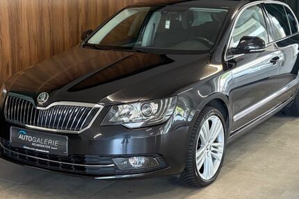 Skoda Superb 237.246 km 7.980 &euro; Neumünster 24536