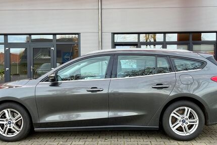 Ford Focus 171.000 km 10.900 &euro; Kettenkamp 49577