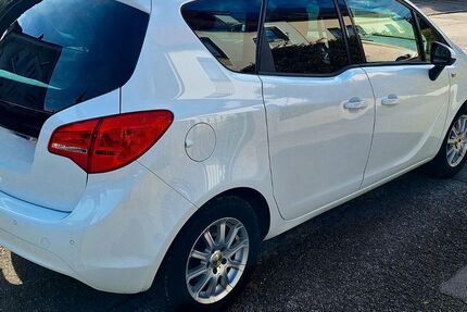 Opel Meriva 63.000 km 5.800 € Taufkirchen 82024