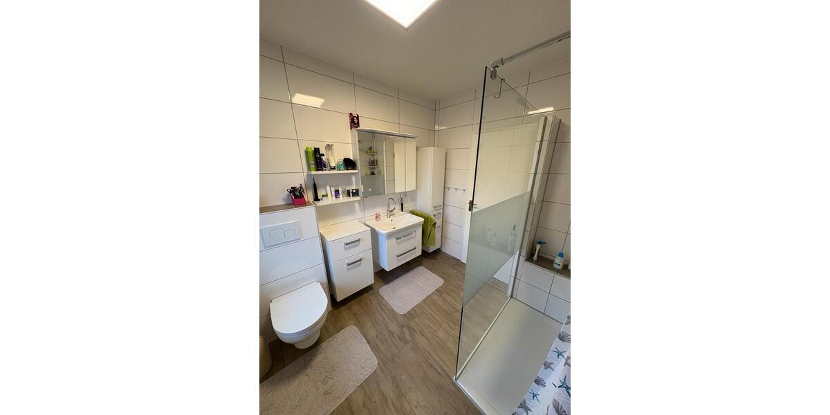 Große 4,5 Zimmer Wohnung in Burgsolms 4 zimmer