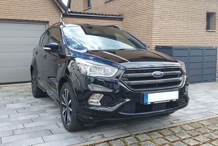 Ford Kuga 49.900 km 17.800 &euro; Lemgo 32657