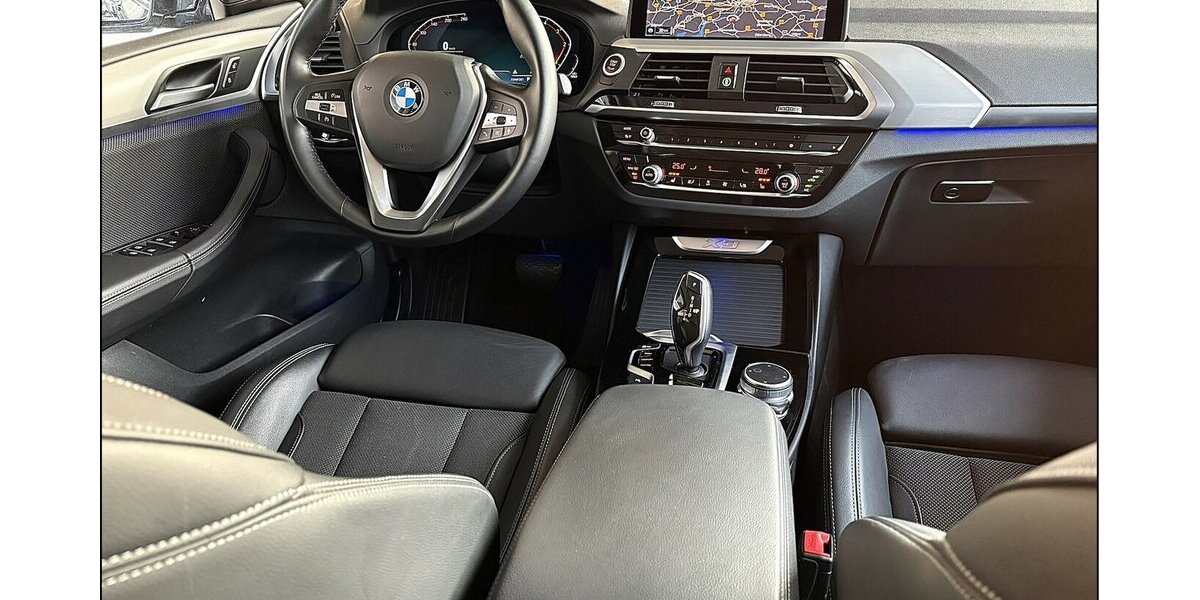 BMW X3 20d xDrive xLine LiveCoProf LED HUD Assist. 126.500 km 26.499 &euro; Stade 21682