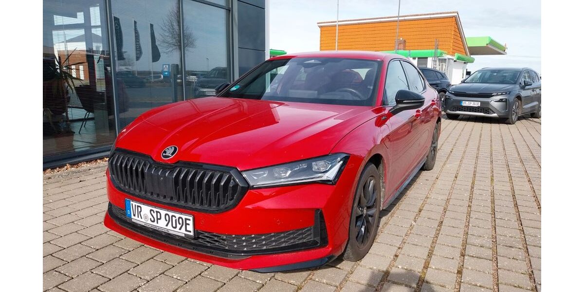 Skoda Superb 15.000 km 48.220 &euro; Barth 18356
