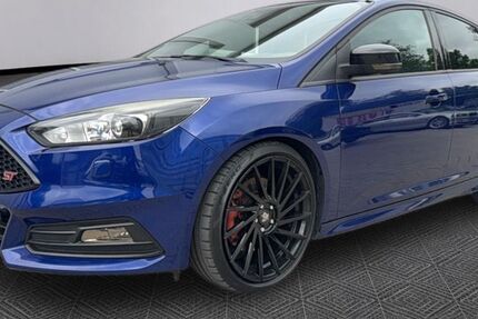 Ford Focus 105.000 km 15.400 &euro; Zellingen 97225