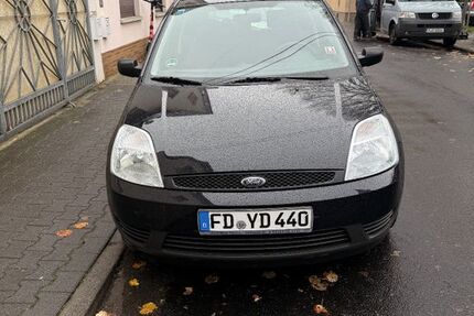 Ford Fiesta 81.960 km 1.490 € Sindlingen 65931