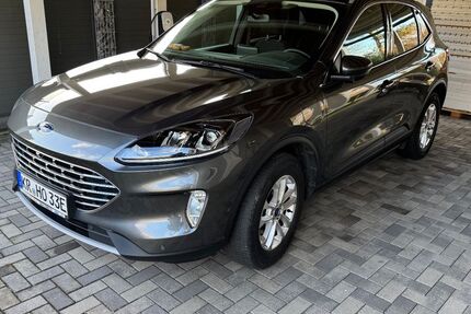 Ford Kuga 47.500 km 23.900 &euro; Krefeld 47802