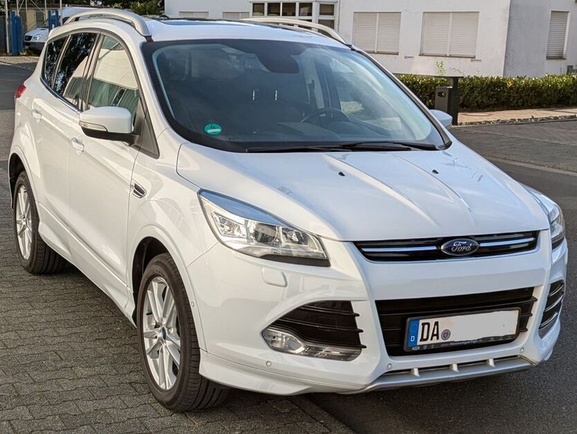 Ford Kuga 108.000 km 14.500 € Eppertshausen 64859
