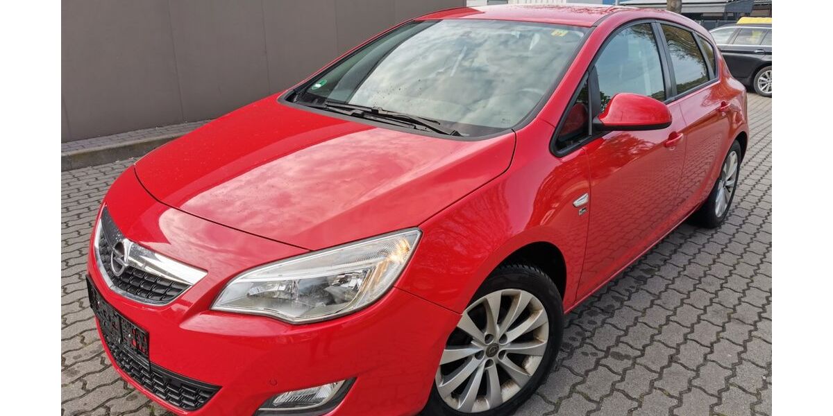 Opel Astra 215.000 km 2.400 &euro; Bernburg / Saale 06406