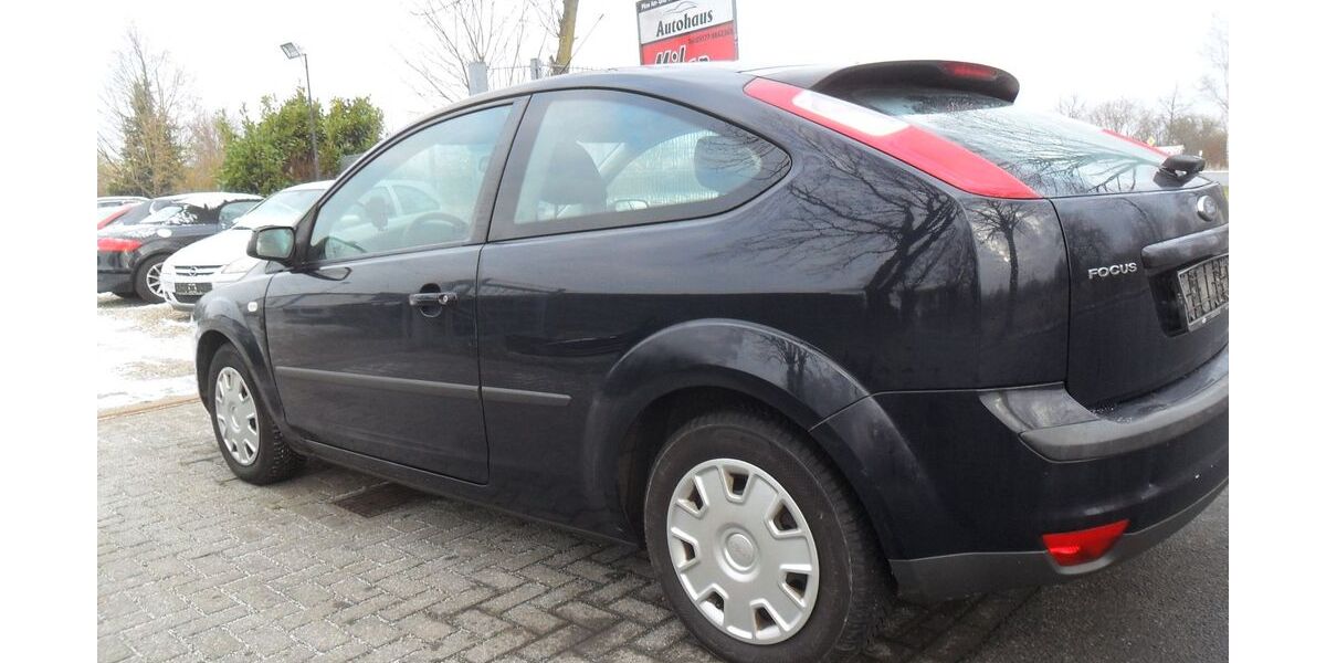 Ford Focus 177.000 km 1.399 &euro; Uetze OT Dollbergen 31311