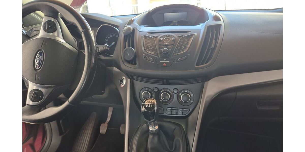 Ford Kuga 161.000 km 9.900 &euro; Bad Liebenzell 75378