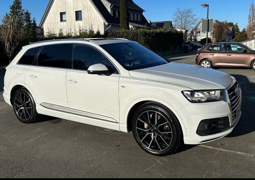 Q7