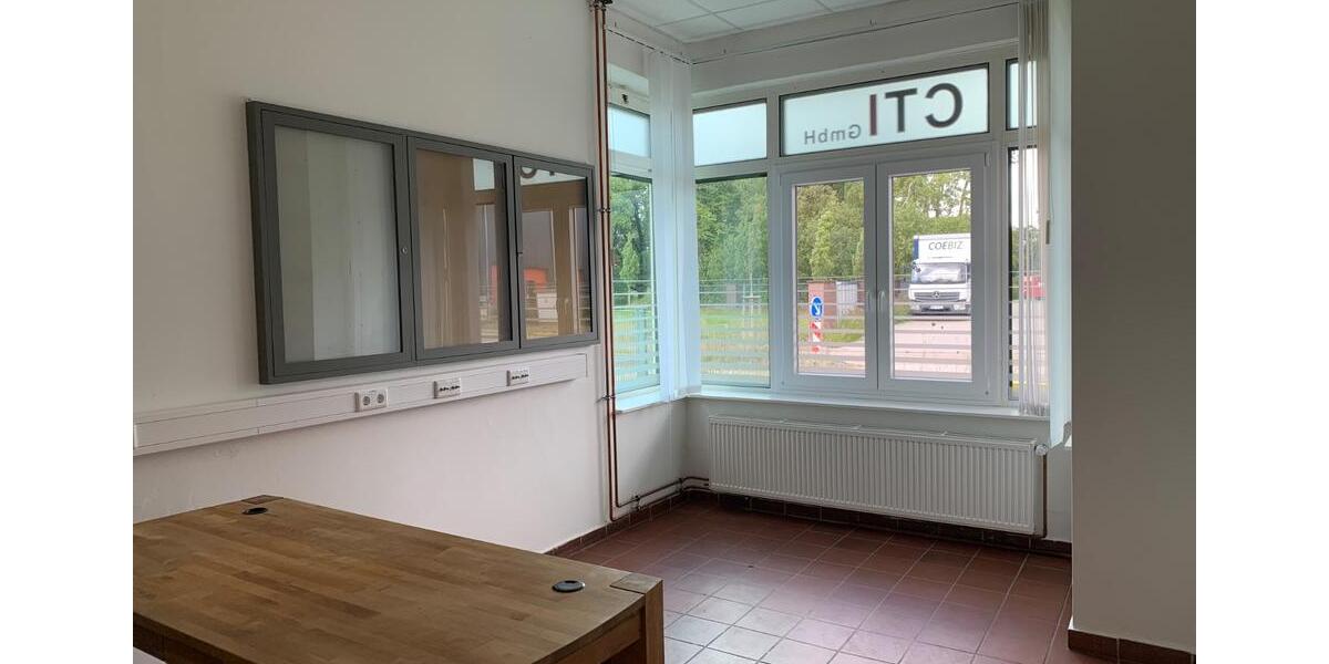 Büroräume Lagerräume zu vermieten Gewerbepark Nord West zimmer