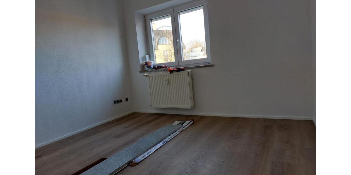 Dachgeschoßwohnung Augsburg Bergheim - 2.5 Zimmer, 60 m&sup2;, 900&euro; | Angebot:25793623