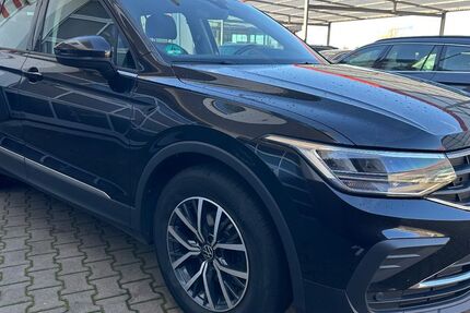 VW Tiguan 206.716 km 17.999 &euro; Zirndorf 90513
