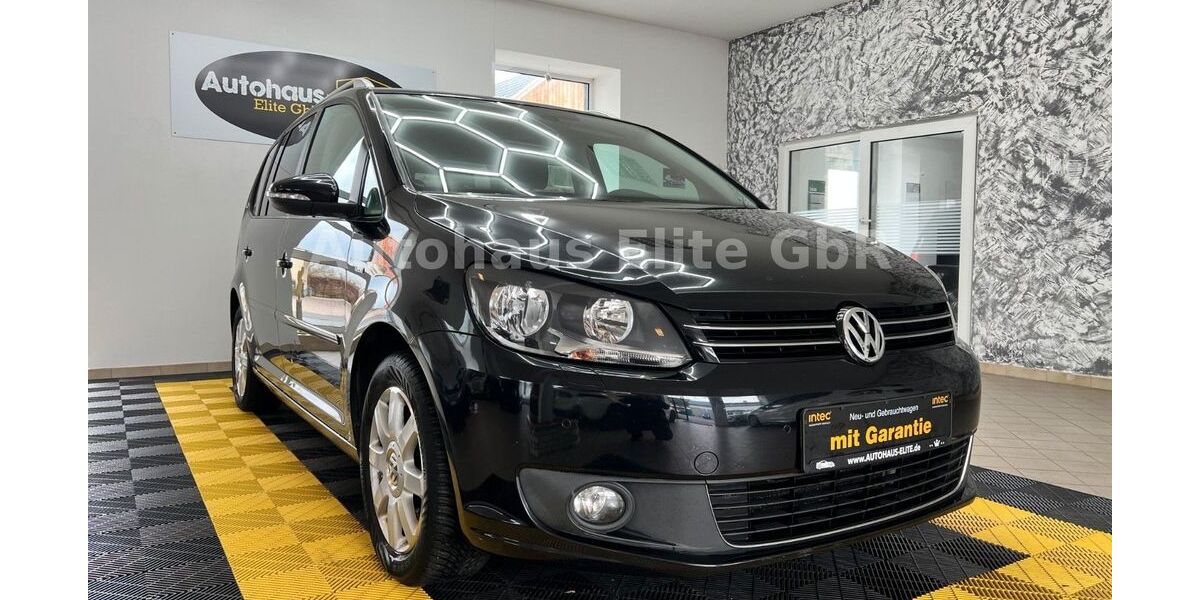 VW Touran 155.526 km 9.950 &euro; Anröchte 59609