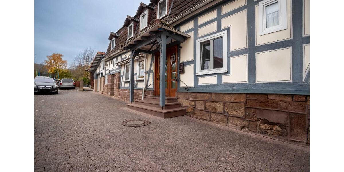 Einfamilienhaus Waldkappel - 4 Zimmer, 157 m&sup2;, 1.200&euro; | Angebot:26220799