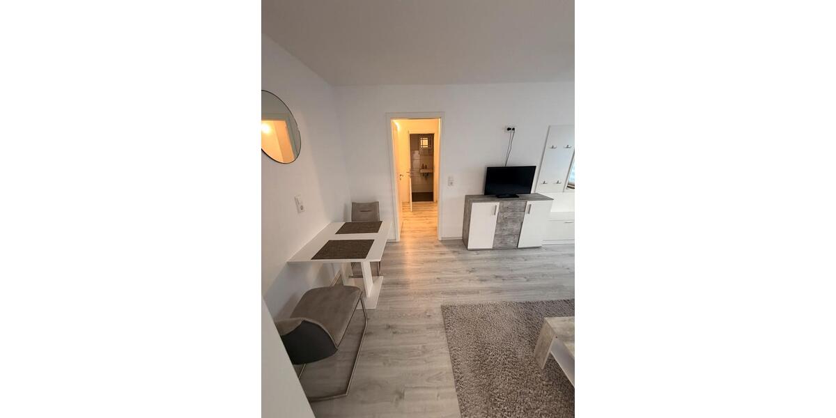 Erdgeschoßwohnung Singen (Hohentwiel) - 2 Zimmer, 50 m&sup2;, 900&euro; | Angebot:26636276