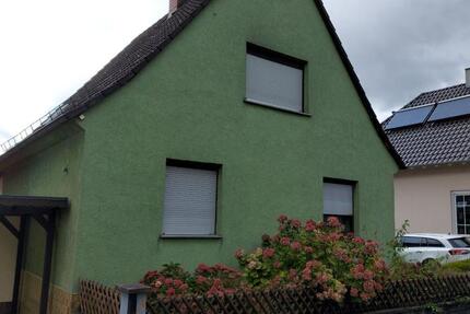 Freistehendes Einfamilienhaus – ruhige Sackgasse | großer Gart zimmer