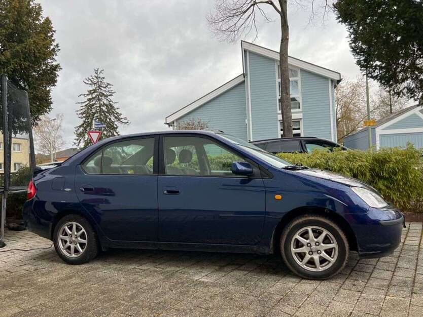 PRIUs