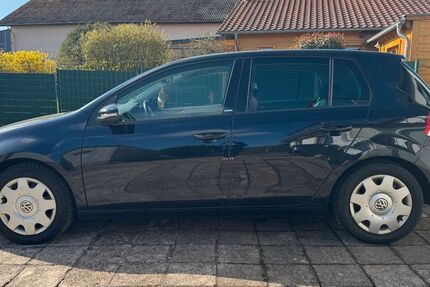 VW Golf 198.000 km 2.850 &euro; Selbach 66625