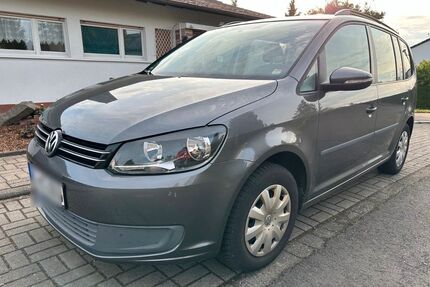 VW Touran 143.000 km 5.200 &euro; Fulda 36043