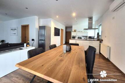 BERK Immobilien - renovierte 3-Zimmer-Wohnung (Hochpaterre) mit 3 eigenen Kellerräumen in Hörstein 3 zimmer