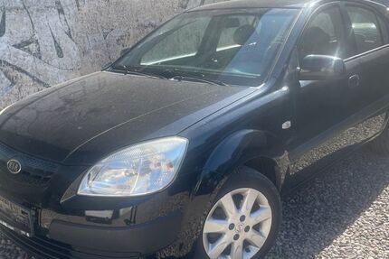 Kia Rio 163.000 km 1.950 &euro; Berlin 10245