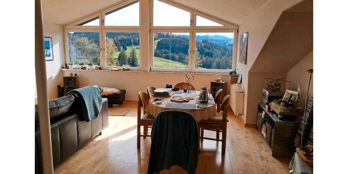 Etagenwohnung Stiefenhofen - 3 Zimmer, 100 m&sup2;, 1.000&euro; | Angebot:25992253