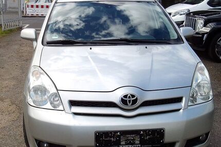 Toyota Corolla Verso 250.000 km 2.200 &euro; Erlensee 63526