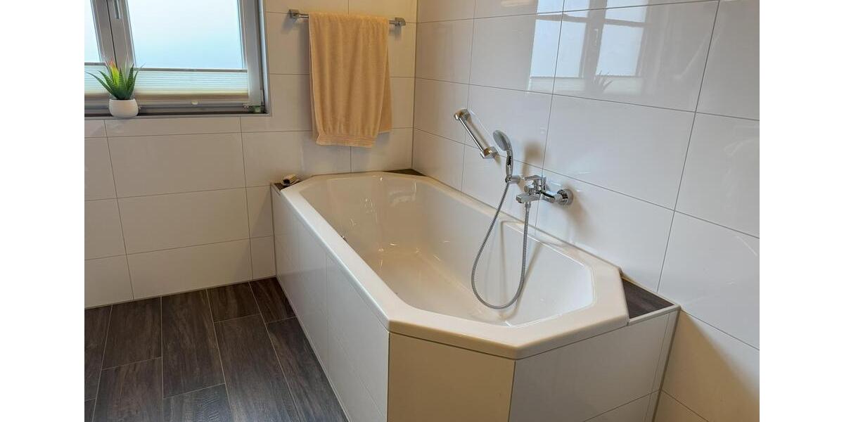 Einfamilienhaus Dietramszell - 4 Zimmer, 148 m&sup2;, 2.672&euro; | Angebot:25929842