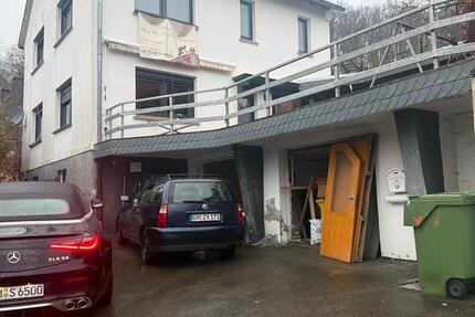 Haus Wiehl - 6 Zimmer, 160 m&sup2;, 1.500&euro; | Angebot:24951741