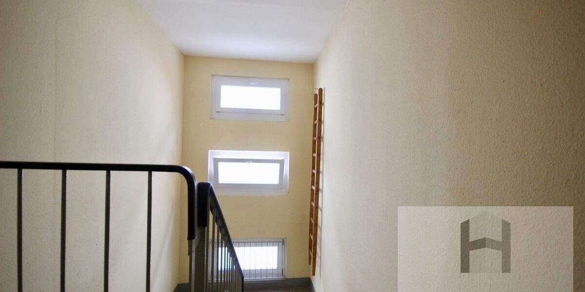 Wohn- und Geschäftshaus am Altmarkt 1 zimmer