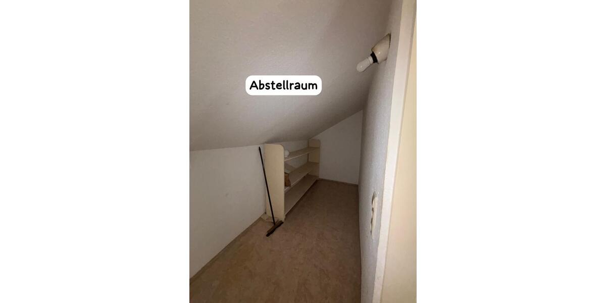 Dachgeschoßwohnung Überlingen - 3.5 Zimmer, 105 m&sup2;, 1.020&euro; | Angebot:26056921